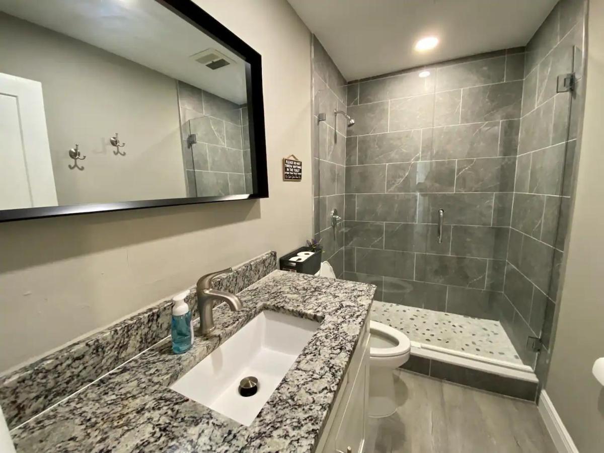 Spacious 5 Bedrooms 3 Bathrooms Family-Friendly Home With Heated Salt Pool Clearwater Exterior photo