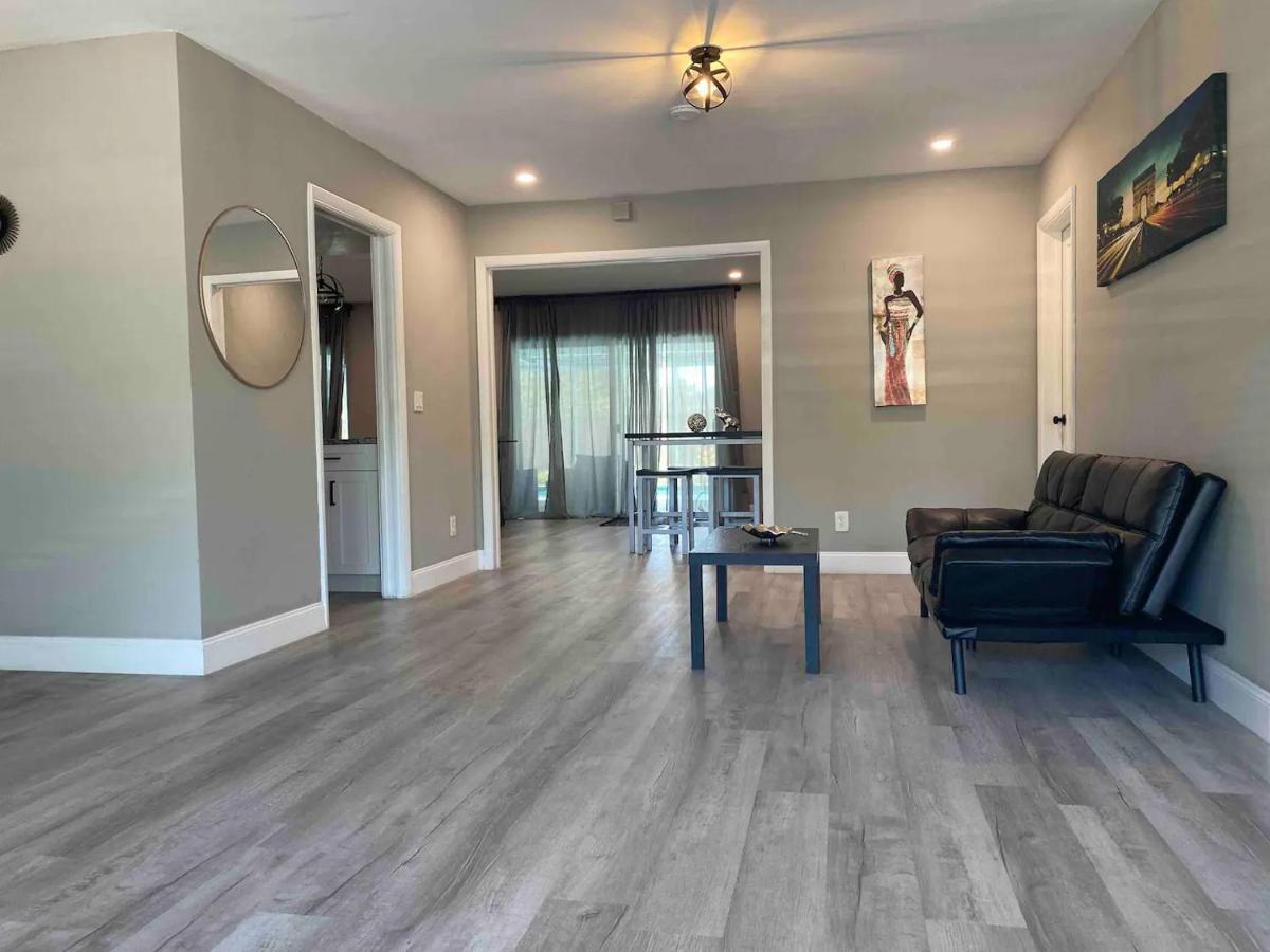 Spacious 5 Bedrooms 3 Bathrooms Family-Friendly Home With Heated Salt Pool Clearwater Exterior photo
