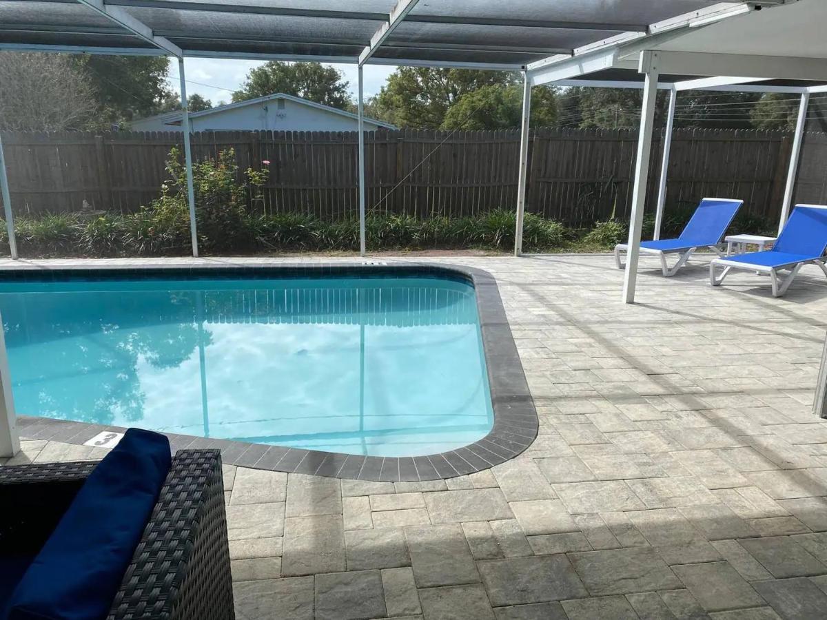 Spacious 5 Bedrooms 3 Bathrooms Family-Friendly Home With Heated Salt Pool Clearwater Exterior photo