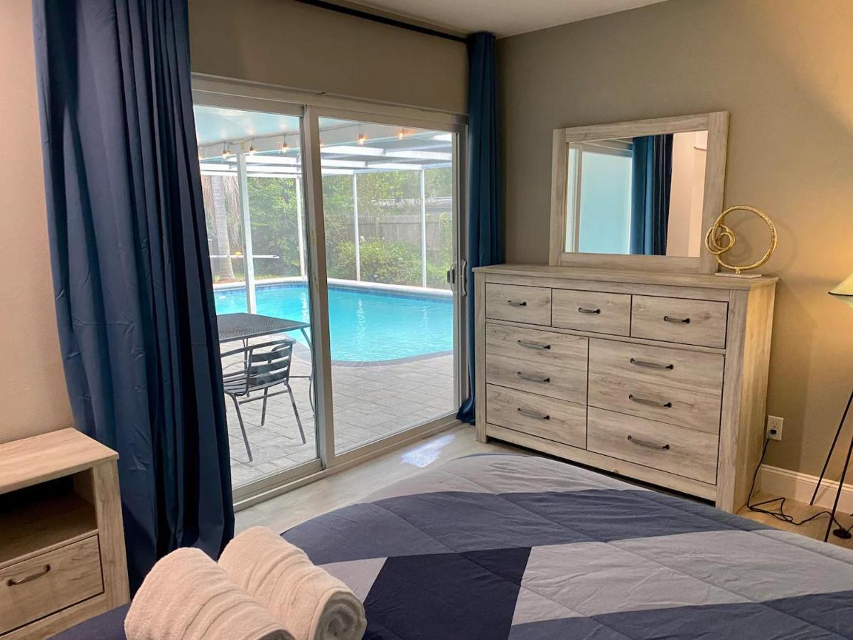 Spacious 5 Bedrooms 3 Bathrooms Family-Friendly Home With Heated Salt Pool Clearwater Exterior photo