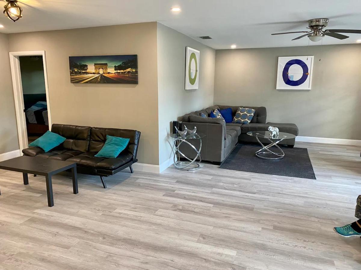 Spacious 5 Bedrooms 3 Bathrooms Family-Friendly Home With Heated Salt Pool Clearwater Exterior photo