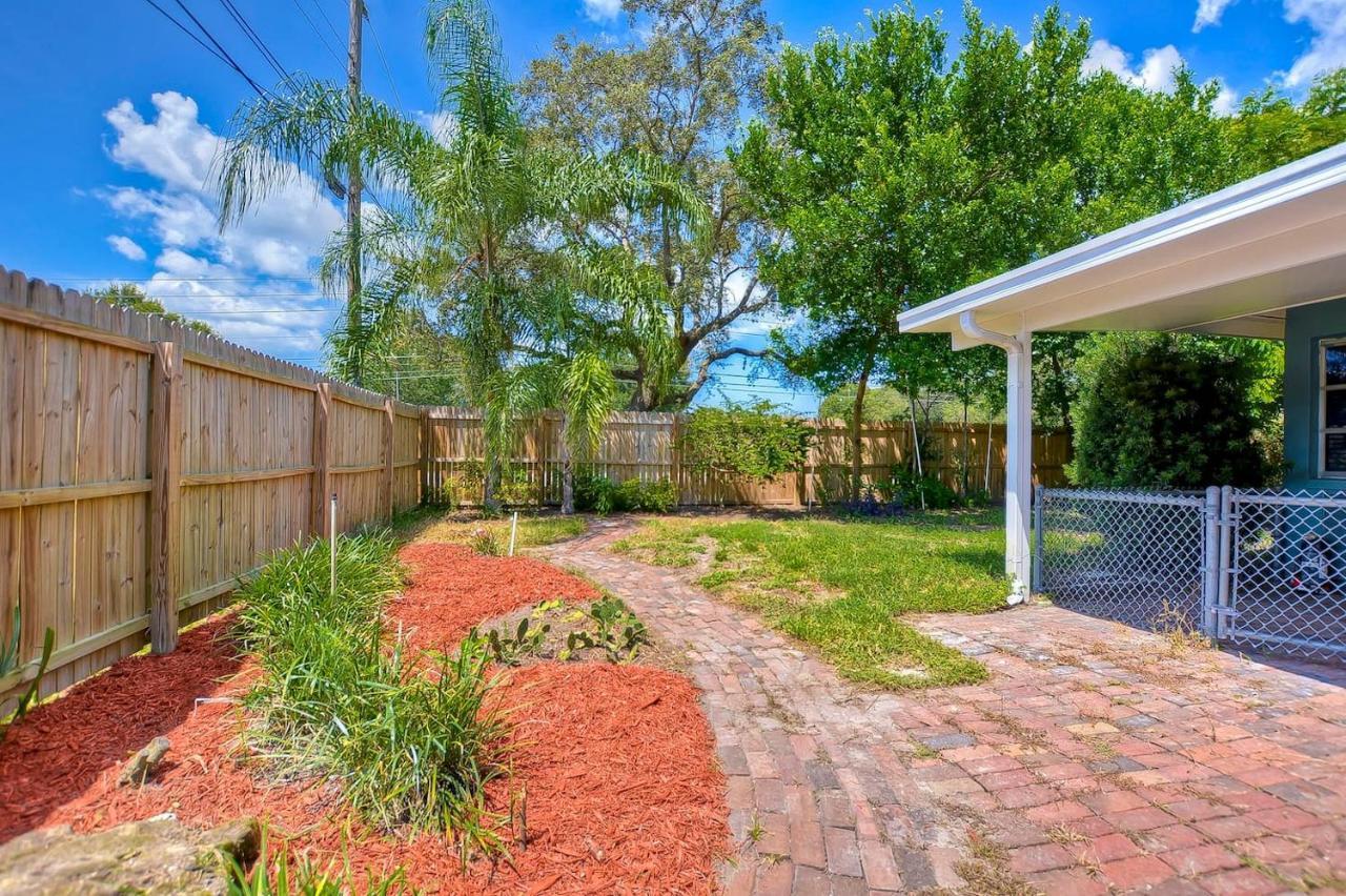 Spacious 5 Bedrooms 3 Bathrooms Family-Friendly Home With Heated Salt Pool Clearwater Exterior photo